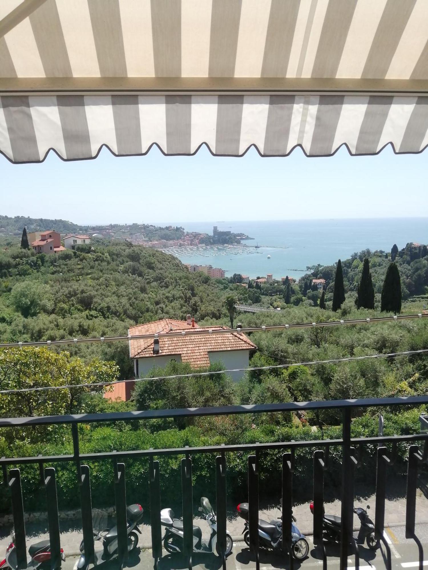 B&B Golfo Dei Poeti เลริชี ภายนอก รูปภาพ